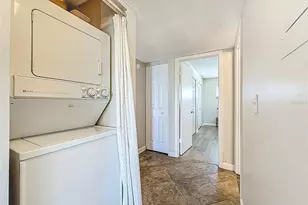 7401 Bay Island Dr S, South Pasadena, FL 33707 - Photo 24