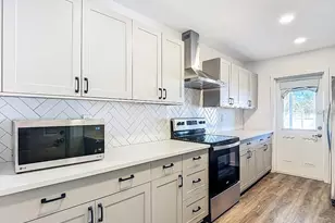 3907 W Rogers Ave, Tampa, FL 33611 - Photo 8
