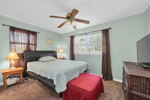 1700 74th Ave N, Saint Petersburg, FL 33702 - Photo 12