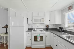 5327 6th Pl S, Gulfport, FL 33707 - Photo 8