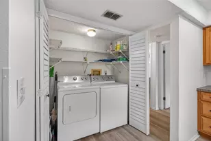 5920 80th St N, Saint Petersburg, FL 33709 - Photo 14