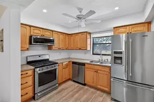 5920 80th St N, Saint Petersburg, FL 33709 - Photo 12