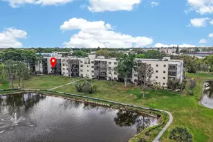 5920 80th St N, Saint Petersburg, FL 33709 - Photo 1