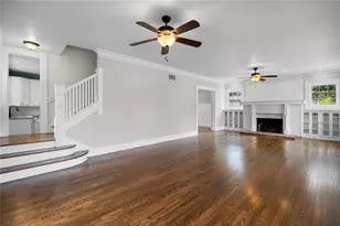 134 22nd Ave N, Saint Petersburg, FL 33704 - Photo 2