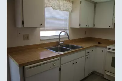 1304 Lambdeth Court, Sun City Center, FL 33573 - Photo 6