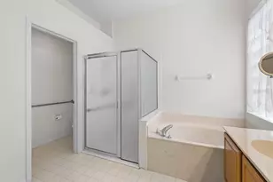 2113 Worthington Greens Dr, Sun City Center, FL 33573 - Photo 22