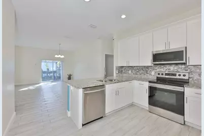 8607 N Taliaferro Avenue, Tampa, FL 33604 - Photo 8