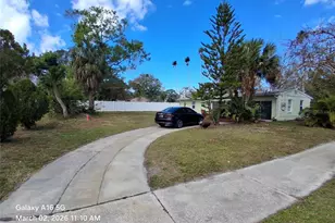 1061 Nokomis St, Clearwater, FL 33755 - Photo 2