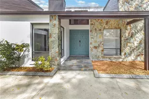 3033 Wister Cir, Valrico, FL 33596 - Photo 2