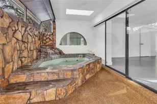 3033 Wister Cir, Valrico, FL 33596 - Photo 8
