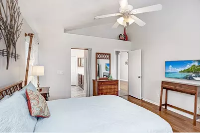 28912 Burke Mill Place, Wesley Chapel, FL 33545 - Photo 10