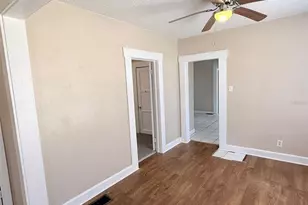 2609 4th St S, Saint Petersburg, FL 33705 - Photo 6