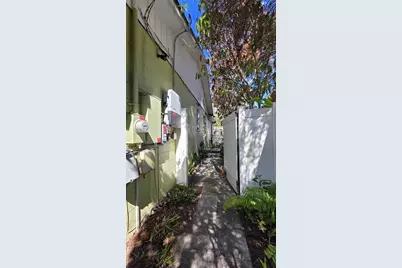 4912 E Serena Drive, Tampa, FL 33617 - Photo 22