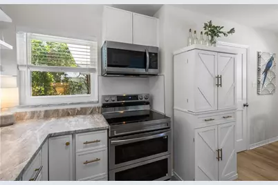 4665 Woodland Drive, Saint Petersburg, FL 33708 - Photo 16