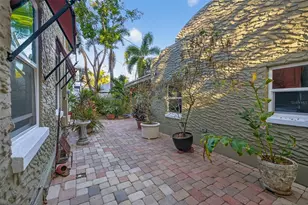 745 16th Ave NE, Saint Petersburg, FL 33704 - Photo 22