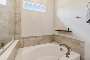 2407 W Carmen St, Tampa, FL 33609 - Photo 42