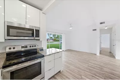 4398 Neptune Drive SE, Saint Petersburg, FL 33705 - Photo 28