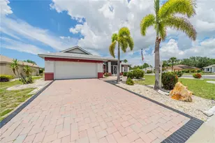 301 Caloosa Palms Ct, Sun City Center, FL 33573 - Photo 2