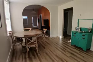 542 Division St, Tarpon Springs, FL 34689 - Photo 10