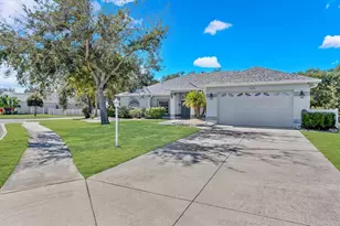 4506 29th Ave Cir E, Palmetto, FL 34221 - Photo 4