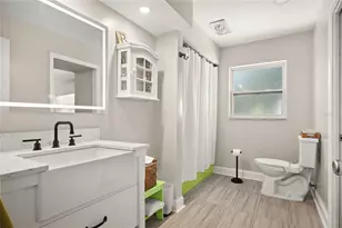 14197 Hetrick Cir N, Largo, FL 33774 - Photo 20