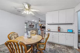 3330 Foxridge Cir, Tampa, FL 33618 - Photo 12