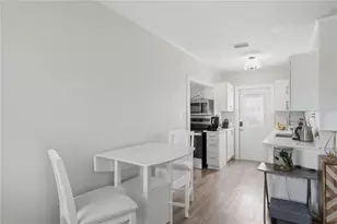 15424 2nd St E, Madeira Beach, FL 33708 - Photo 4