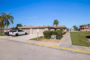 403 Boca Ciega Point Blvd N, Saint Petersburg, FL 33708 - Photo 6