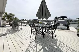 403 Boca Ciega Point Blvd N, Saint Petersburg, FL 33708 - Photo 28