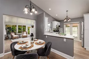 535 St Tropez Cir NE, Saint Petersburg, FL 33703 - Photo 12