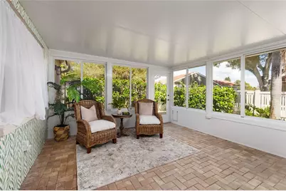 535 St Tropez Circle NE, Saint Petersburg, FL 33703 - Photo 16