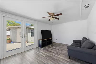 733 61st Avenue NE, Saint Petersburg, FL 33703 - Photo 22