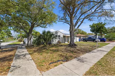733 61st Avenue NE, Saint Petersburg, FL 33703 - Photo 44