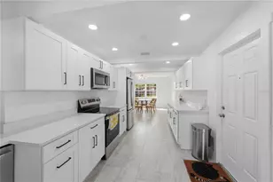 733 61st Ave NE, Saint Petersburg, FL 33703 - Photo 18