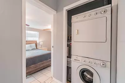 3611 W Anderson Avenue, Tampa, FL 33611 - Photo 14