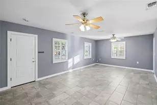 3611 W Anderson Ave, Tampa, FL 33611 - Photo 4