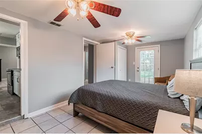 3611 W Anderson Avenue, Tampa, FL 33611 - Photo 22
