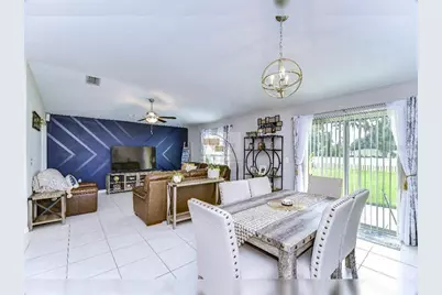 1412 Tahitian Sunrise Drive, Plant City, FL 33565 - Photo 2