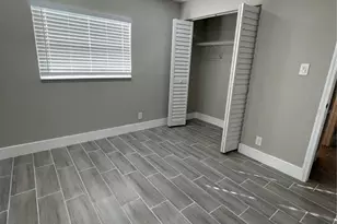 2919 E Columbus Dr, Tampa, FL 33605 - Photo 10