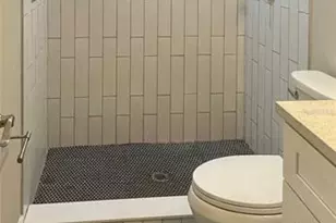 2919 E Columbus Dr, Tampa, FL 33605 - Photo 8