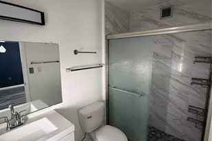 1205 Hacienda Dr, Sun City Center, FL 33573 - Photo 10