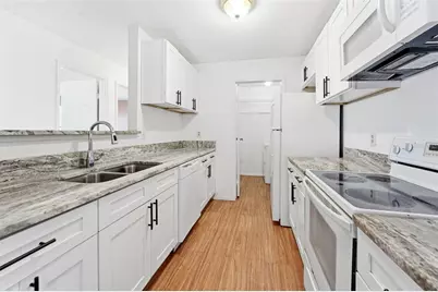 1400 Gandy Boulevard N #411, Saint Petersburg, FL 33702 - Photo 6