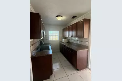 4732 Eldorado Drive, Tampa, FL 33615 - Photo 4