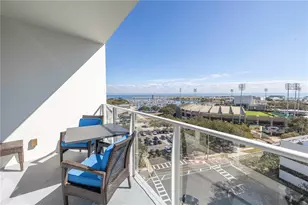 175 1st St S, Saint Petersburg, FL 33701 - Photo 1