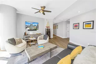 175 1st St S, Saint Petersburg, FL 33701 - Photo 8