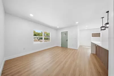 3726 53 Avenue N, Saint Petersburg, FL 33714 - Photo 14