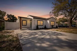 3726 53 Ave N, Saint Petersburg, FL 33714 - Photo 2