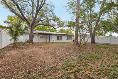 920 43rd Avenue NE, Saint Petersburg, FL 33703 - Photo 22