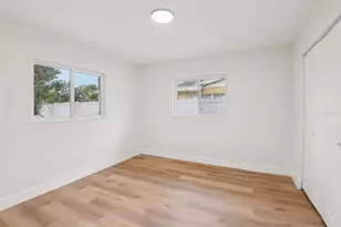 920 43rd Ave NE, Saint Petersburg, FL 33703 - Photo 6