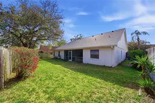 1908 River Crossing Dr, Valrico, FL 33596 - Photo 52